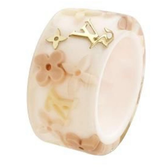 Louis Vuitton Ring - Picture 13 of 14